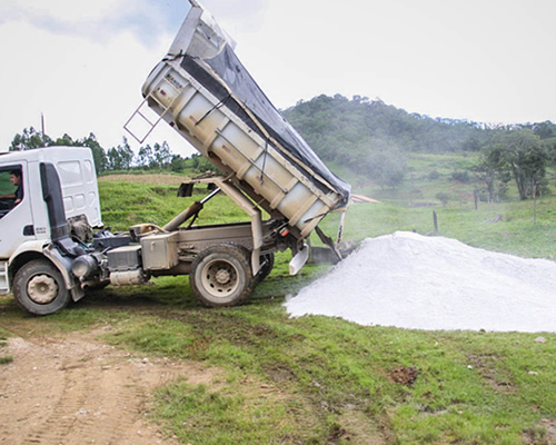 Transporte de Calcário  em Posse - GO